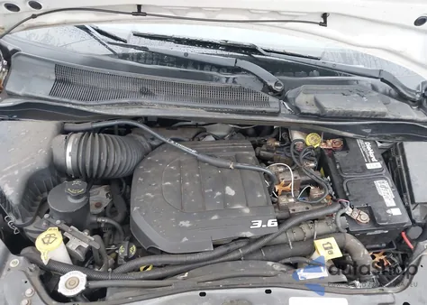 2013 Chrysler Town & Country Touring-L z USA, uszkodzony, nr VIN 2C4RC1CG1DR623829